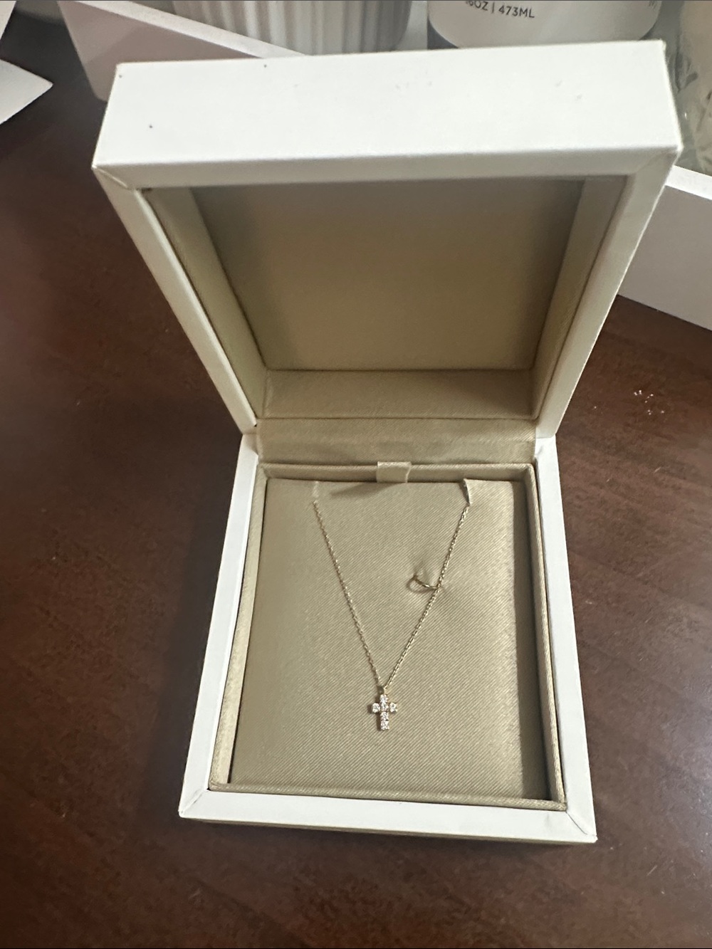MELANIE AULD - Delicate 14K Gold and Diamond Cross Pendant and Chain